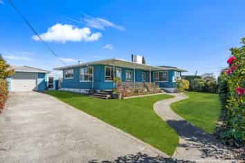 8 Lemari Avenue, Stoke