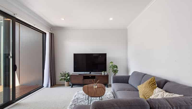32 Squadron Drive, Hobsonville