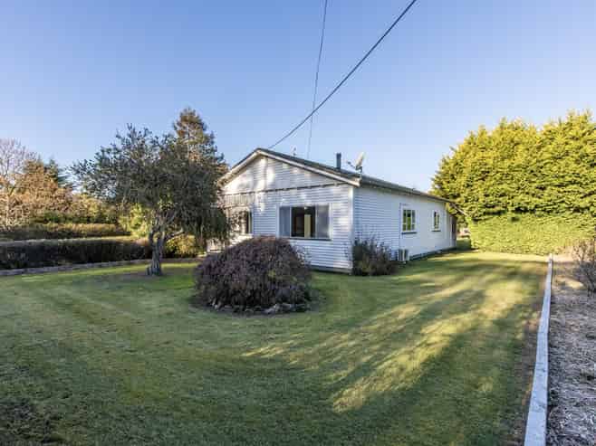 16 Nancy Street, Takapau, Aramoana