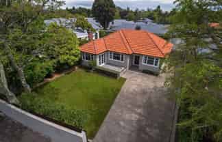 8 Hughes Avenue , Hokowhitu