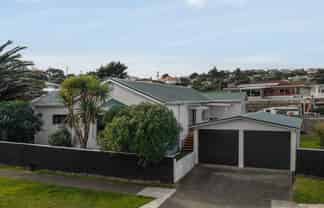 2 John Street, Titahi Bay