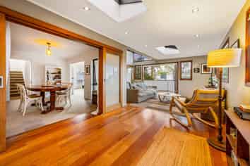 2/10e Penning Road, Castor Bay