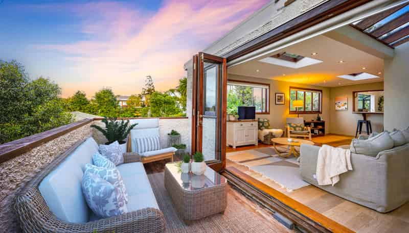 2/10e Penning Road, Castor Bay