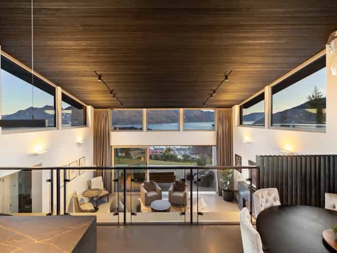 52 Suburb Street, Queenstown Hill