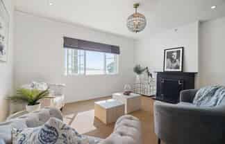 7/105 Tamaki Drive, Mission Bay