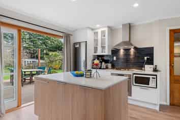 299 Elmhurst Road, Darfield