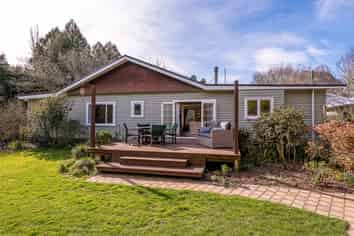299 Elmhurst Road, Darfield