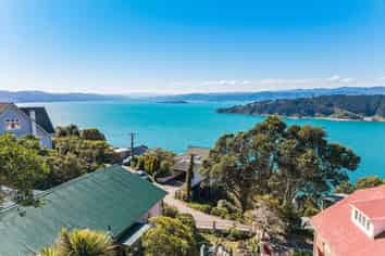 13 Thane Road, Roseneath