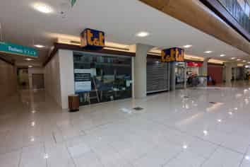 Top Shops on the Ground Floor of The Mall.