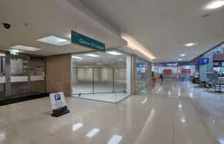 Top Shops on the Ground Floor of The Mall.