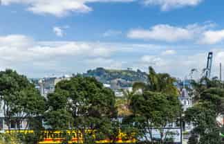 1B/4 Fleet Street, Devonport