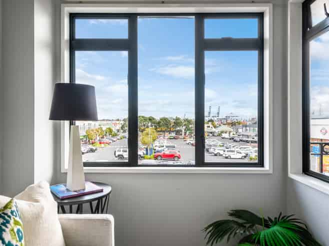 1B/4 Fleet Street, Devonport