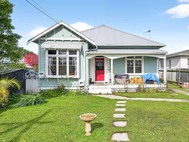 18 Cobden Street, Gisborne