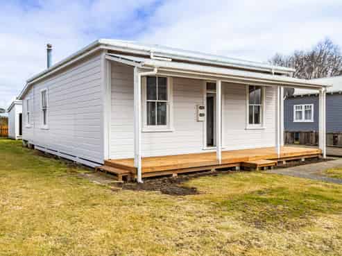 14 Rangipo Street, Waiouru