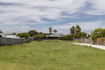 5 & 7 Katerini Grove, Papamoa