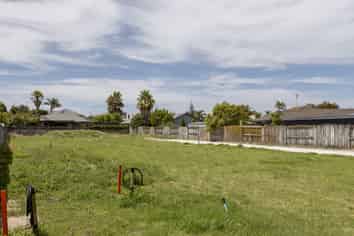 5 & 7 Katerini Grove, Papamoa