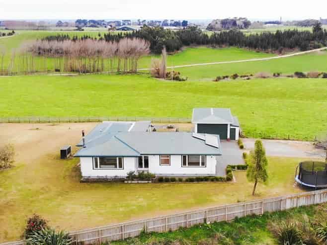 296 Old West Road, Turitea