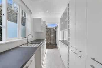 1/68 Taylors Road, Mount Albert