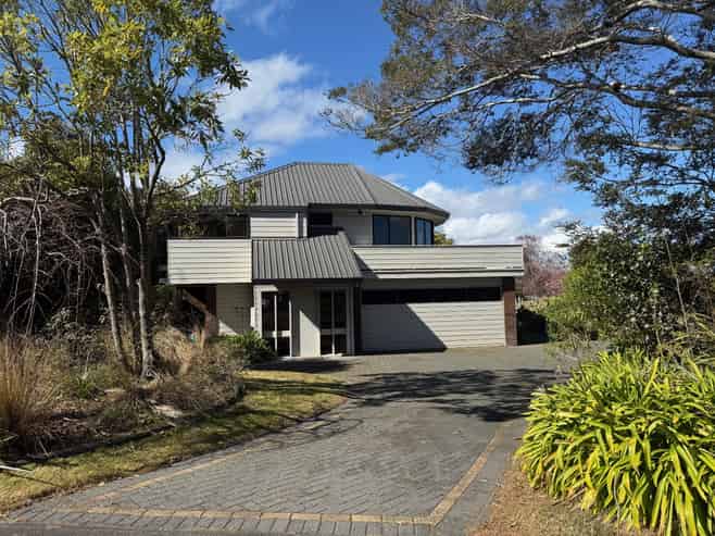 22 Kahurangi Drive, Rangatira Park