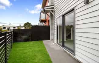 E/1 Pembroke Street, Tawa