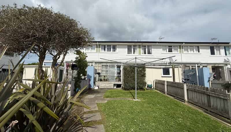 4/1 Waione Street, Petone