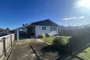 24a Willow Avenue, Stoke