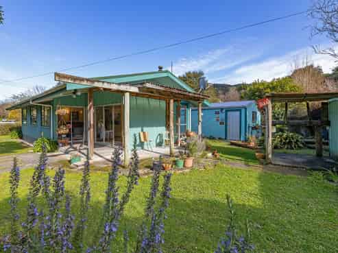 3 Brandon Street, Featherston