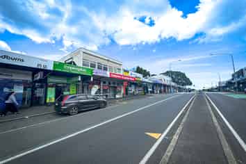 Retail/Office Space on Dominion Rd