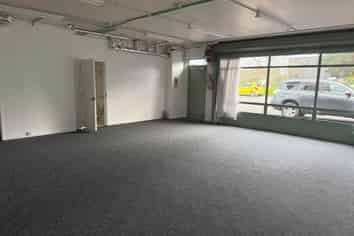 VERSATILE OFFICE IN CENTRE OF NEW LYNN

