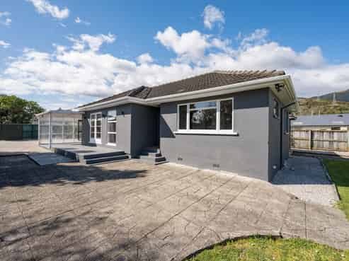 15 Palm Avenue, Stoke