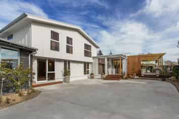 22 & 22a Erica Street, Papanui