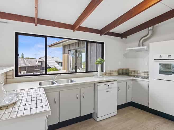 7a Ellangowan Road, Waiake