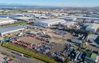 Sole Agency: 4,000sqm yard
