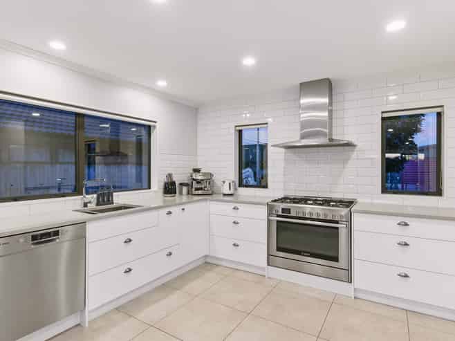 10 Cottonwood Close, Paraparaumu Beach