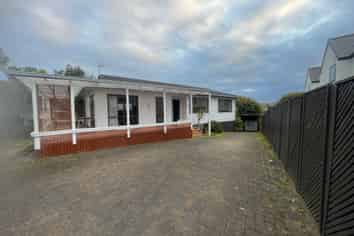 63 Marendellas Drive, Bucklands Beach