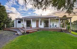 98A Houchen Road, Raglan