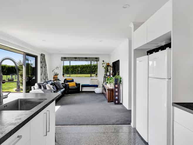 1108C Egmont Road, Egmont Village
