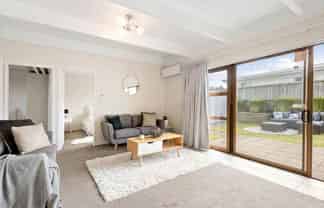 2/22 Marr Road, Manurewa