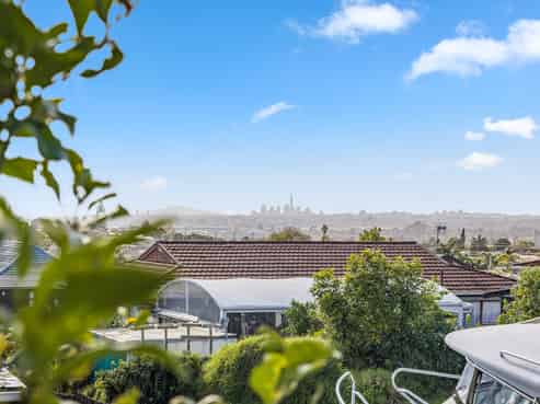 4233 Great North Road, Glendene