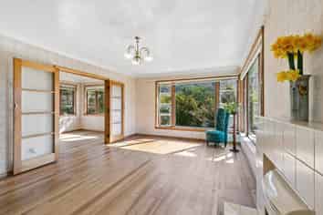 7 Lyndhurst Road, Tawa