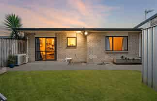 14/12A Tironui Station Road East, Papakura