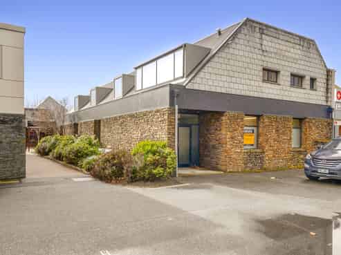 CBD lease opportunity