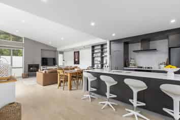 14 Boardwalk Lane, Seatoun