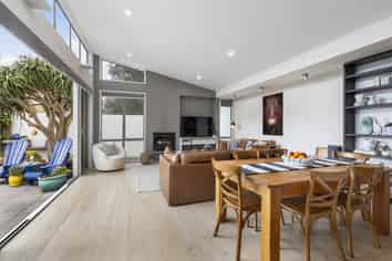 14 Boardwalk Lane, Seatoun