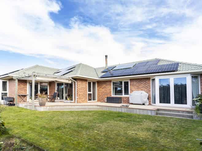14 Eastwood Rise, Waimairi Beach