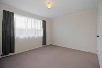 1/4 Aylmer Court, Eastern Beach
