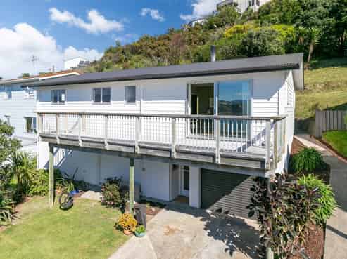 5 Waitaha Way, Houghton Bay
