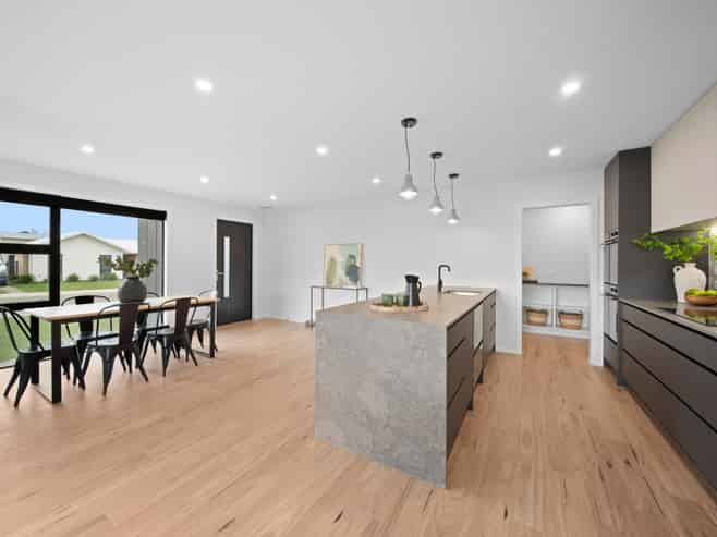 31 Plains Avenue, Upper Plain