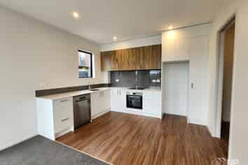 8 Vasi Drive, Hobsonville