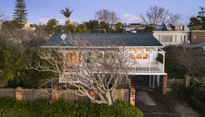2A Waller Avenue, Bucklands Beach